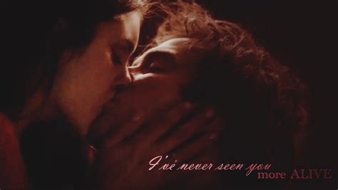 Damon And Elena First Kiss Scene - bmp-lard