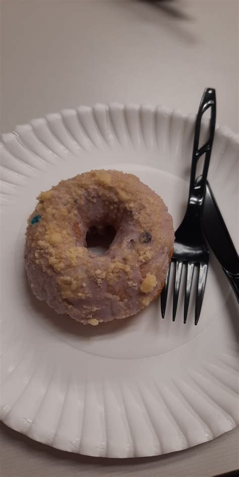 How many calories in this donut? It was a cake donut with like a ...