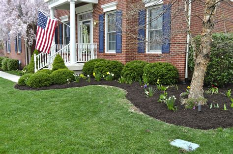 Brown Colored Mulch | Indianapolis Mulch | McCarty Mulch