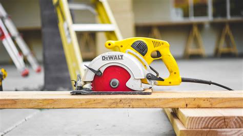 Ryobi vs. DeWalt: How Do Their Drills Compare? - Prudent Reviews