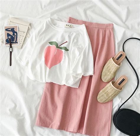 Peach | Aesthetics Wiki | Fandom | Kawaii fashion outfits, Aesthetic t shirts, Cute casual outfits