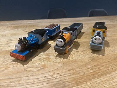 TOMY TRACKMASTER THOMAS the tank engine battery train Ferdinand, Bash & Dash £36.00 - PicClick UK