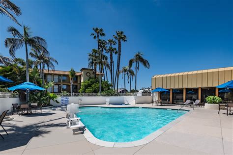 Wyndham Garden San Diego near SeaWorld | San Diego, CA Hotels