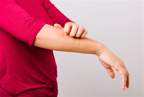 What Causes Itchy Skin (Pruritis) and How to Treat It?