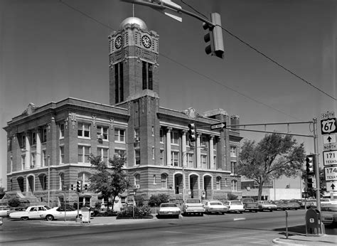 [Johnson County Courthouse] - The Portal to Texas History