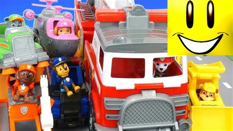 Paw Patrol Ultimate Rescue Fire Truck Toys Pups Rescue Animals in ...