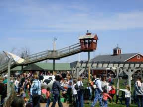 Find Corn Mazes in Sterling Massachusetts - Davis Mega Maze in Sterling Massachusetts