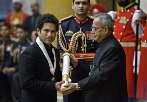 sachin-tendulkar-receives-bharat-ratna - Readers Ride