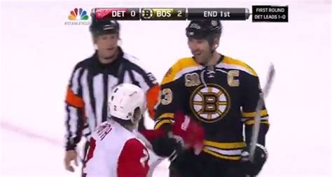 Zdeno Chara laughs at Brendan Smith during fight (Video) | Larry Brown ...