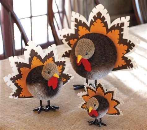 Cool Turkey Decorations For Your Thanksgiving Table | DigsDigs