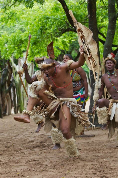 Zulu Warrior | Zulu warrior, African tribes, African dance