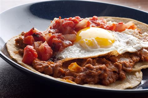 Huevos Rancheros With Chorizo Recipe | Deporecipe.co