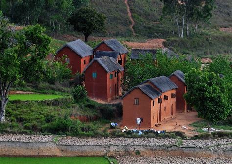 Village des hautes Terres #Antananarivo Madagascar, Village, The Good ...