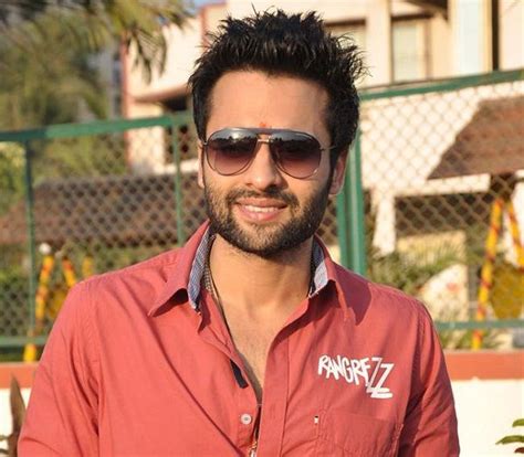 Jackky Bhagnani Height, Age, Girlfriend, Wife, Family, Biography ...