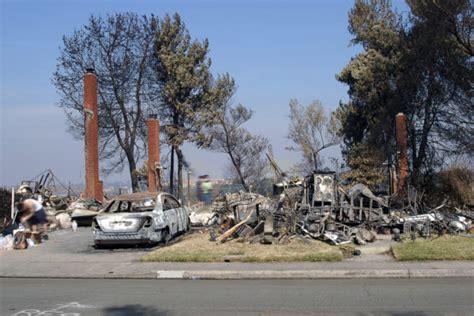 Stanford experts reflect on the most destructive fire season in ...