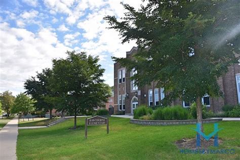 Hawthorne Elementary School, Elmhurst, Illinois - February 2018 ...