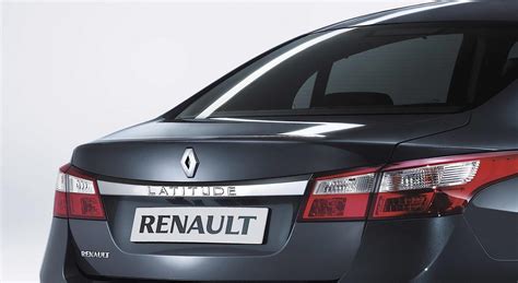 Renault Latitude Photos and Specs. Photo: Latitude Renault ...