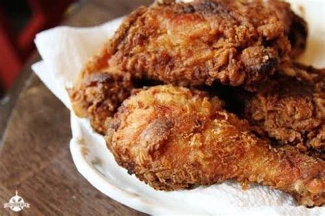 17 Greasy Food Recipes That Will Satisfy Any Craving | Cooking fried chicken, Fried chicken ...