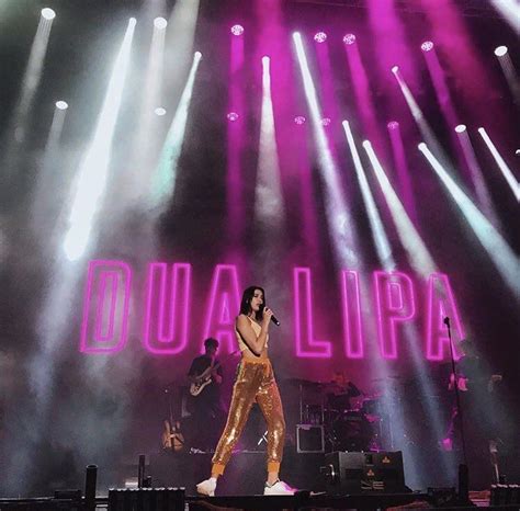 Dua Lipa concert Justin Timberlake, Dua Lipa Concert, Dark Pop, Dula, Billboard Hot 100, Cover ...