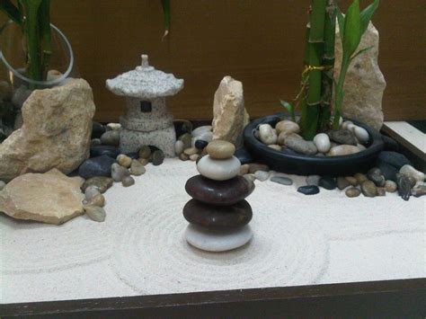 Japanese Gardening | Miniature zen garden, Zen garden, Mini zen garden