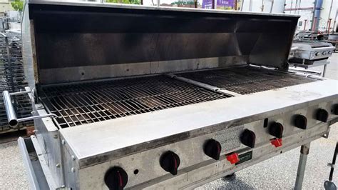 8 Burner Propane Grill - Mobile Kitchen Systems