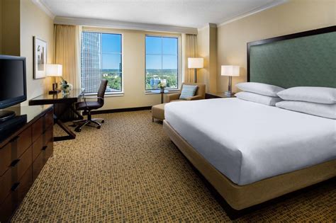 Hotels with Jacuzzi In Room in Atlanta - 16 Whirlpool & Hot Tub Suites