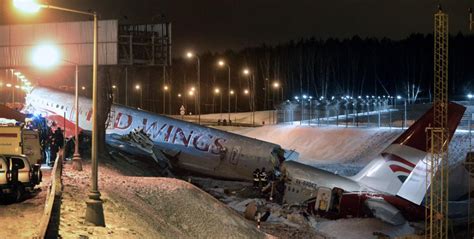 Crash of a Tupolev TU-204-100V in Moscow: 5 killed | Bureau of Aircraft Accidents Archives