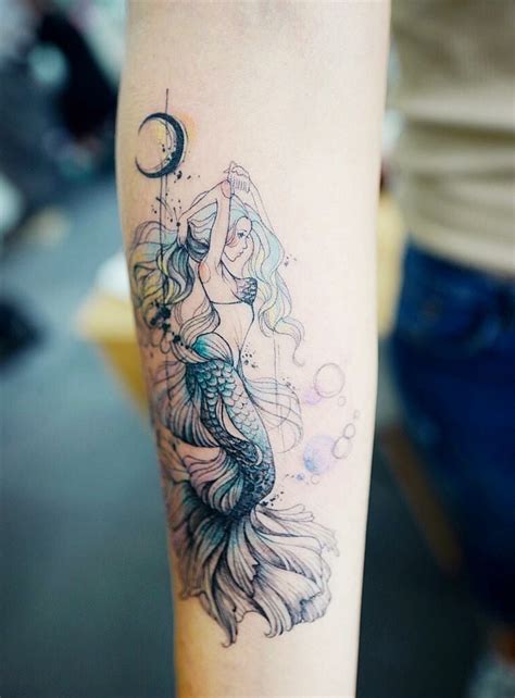 Beautiful mermaid/siren tattoo 🧜🏼‍♀️🌙 Future Tattoos, New Tattoos, Body Art Tattoos, Tatoos ...