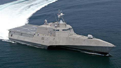 USS Independence (LCS-2) HD Wallpaper - Sleek Littoral Combat Ship