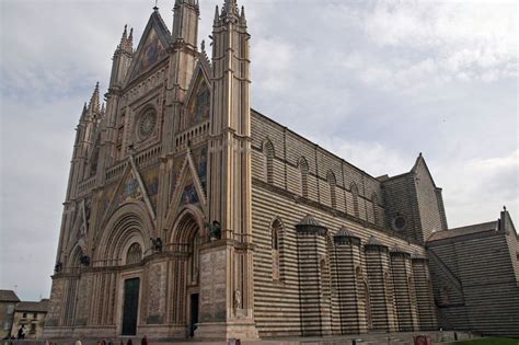 File:Duomo di orvieto orizzontale.jpg - Wikipedia