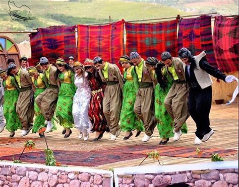 Kurdish dance | Mappe