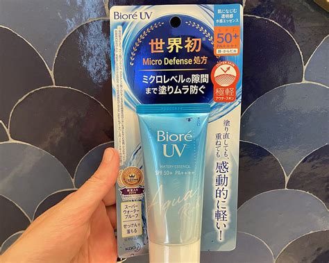 Biore UV Aqua Rich Watery Essence Sunscreen Review: An Invisible but Powerful Gel Sunscreen