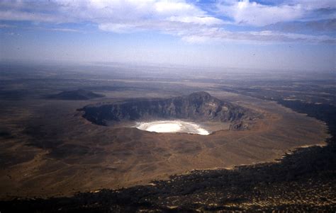 Hydrovolcanic Landforms | Volcano World | Oregon State University