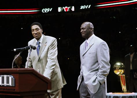 Scottie Pippen: Michael Jordan Made 'a Selfish Decision' Leaving Bulls ...