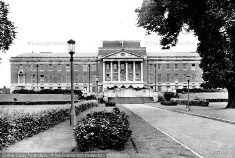 Photo of Chesterfield, Town Hall c.1950 - Francis Frith