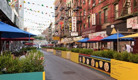 Chinatown's Iconic Mott Street Has An Amazing New Outdoor Dining Set-Up ...