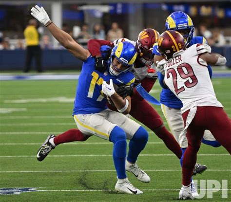 Photo: Washington Commanders vs Los Angeles Rams at SoFi Stadium ...