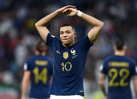 2840x2060 Kylian Mbappe French FIFA Qatar 2022 2840x2060 Resolution ...