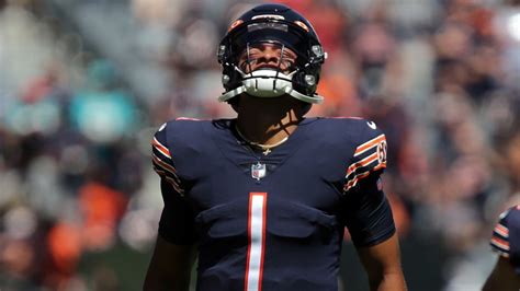 NFL Week 7 QB Player Props: Bet Bears' Fields, Bengals' Burrow, more ...