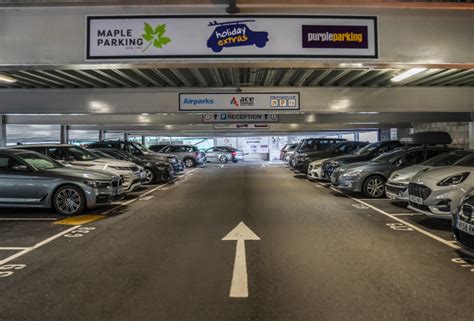 Maple Parking Meet & Greet at Gatwick Airport | Pre-book to save!