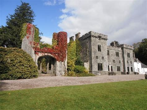 Our Sept 2 Visit to Clan Donald Castle - Picture of Highland Explorer ...