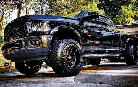 Dodge Ram 2500 Moto Metal MO962 Wheels Gloss Black & Milled