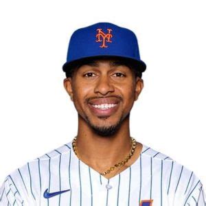 Francisco Lindor Married, Wife, Net Worth, Ethnicity, Age, Height