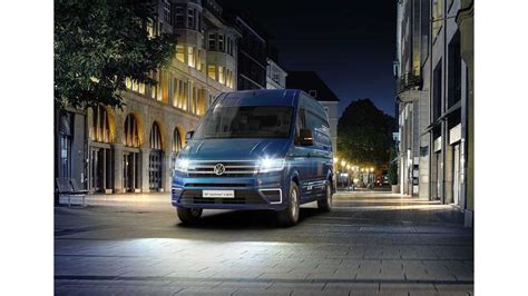 Volkswagen Unveils e-Crafter Electric Van: 124 Mile Range, Arrives In 2017