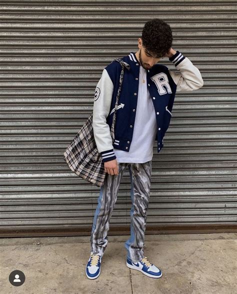 How to Wear Varsity Jacket for Men? 16 Outfit Ideas | Varsity jacket outfit, Streetwear men ...