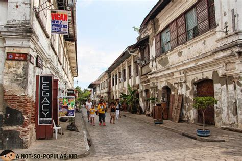 The Historical Calle Crisologo of Vigan City, Ilocos Sur - A Not-So-Popular Kid | Food Blog