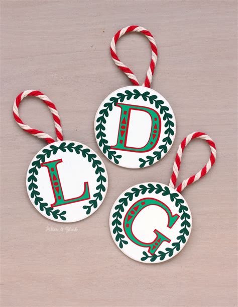 PitterAndGlink: Easy DIY Monogram Ornament