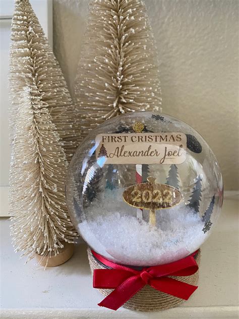 Personalized Snow Globe Personalized Family Snow Globe North - Etsy