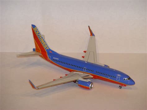 MODEL REVIEW - GeminiJets 1:200 Southwest Airlines Boeing 737-7H4WL ...