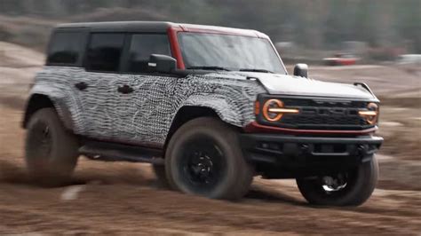 Watch The 2023 Ford Bronco Raptor Tackle Off-Road Course With Ease